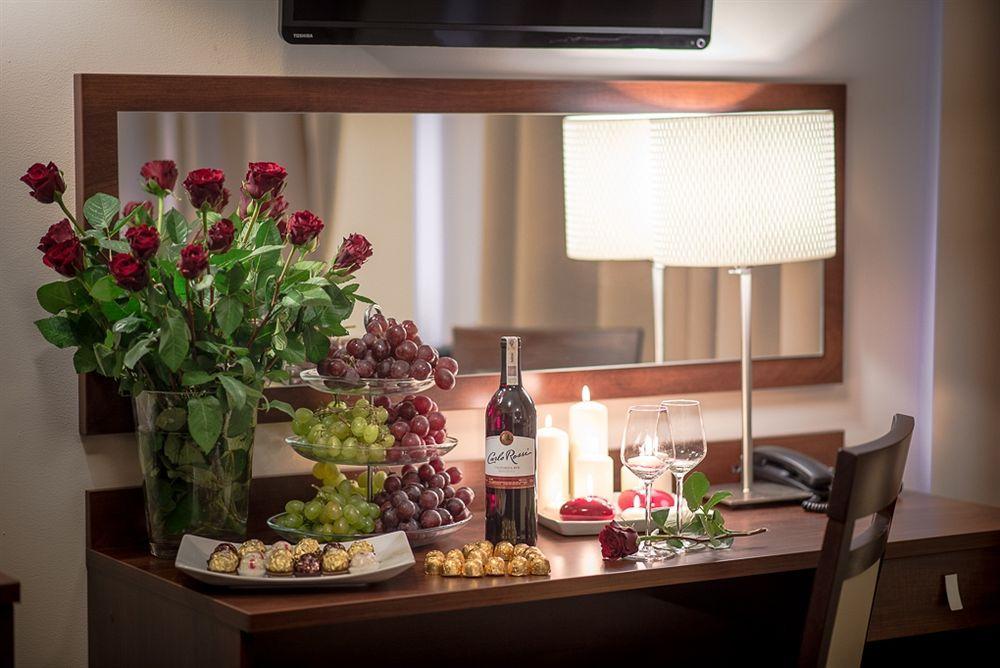 City Center Rooms Piotrkowska 91 Łódź Esterno foto